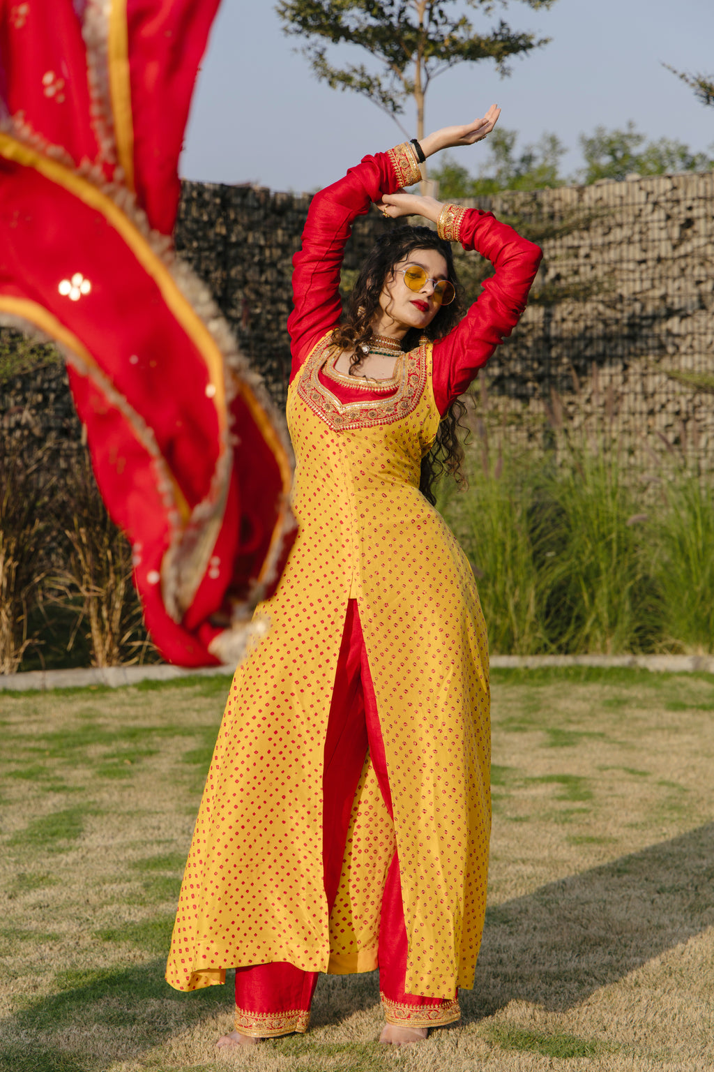 Yellow Cape set